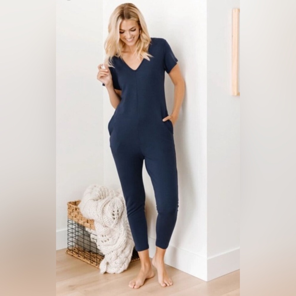 Smash + Tess Navy Blue S/S Women's Sunday Romper size L. New Without Tags